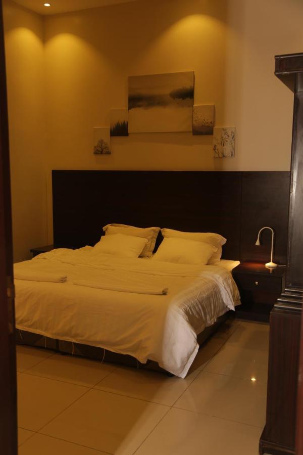 Spacious Apartments At Basla St 3 Mins From King Fahd Stadium Riyadh Exterior photo